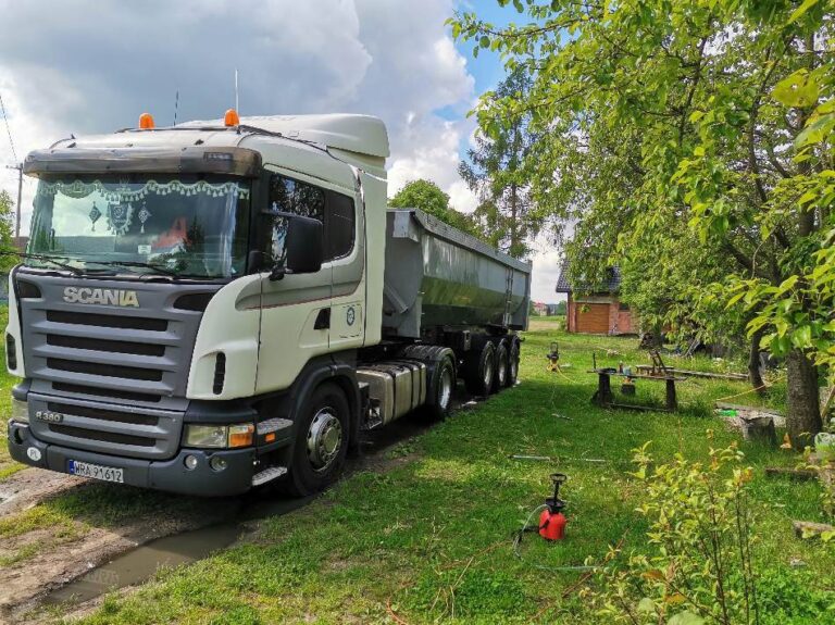 transport-materialow-sypkich-do-26-ton-pionki-radom-lokalnyprzewoznik-przewoz-rzeczy-uslugi-transportu-kacper-brodowski